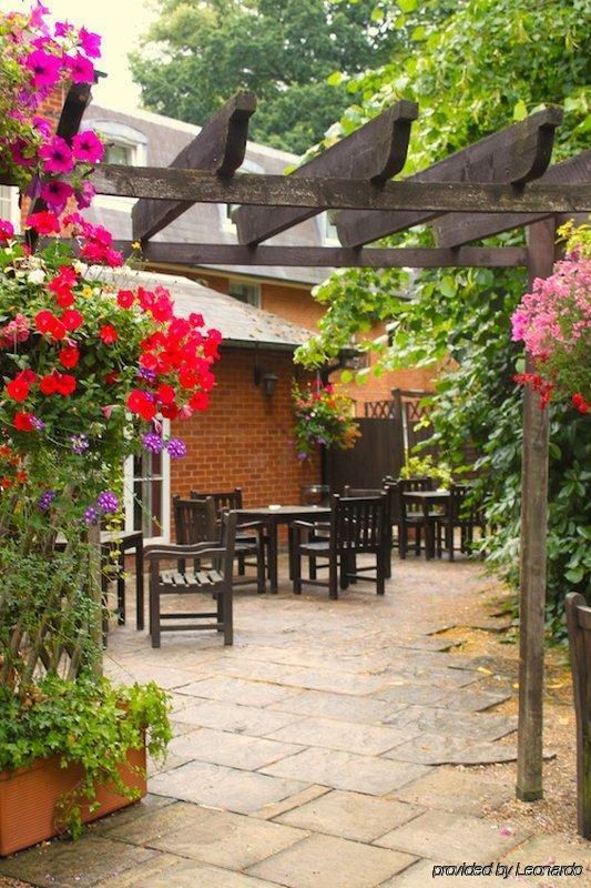 Waterloo Hotel Crowthorne Restaurante foto